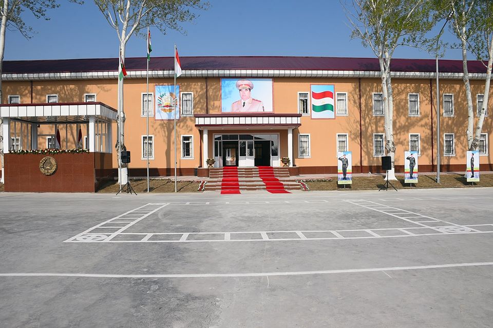 1241754610046300962738437915638247773868399n