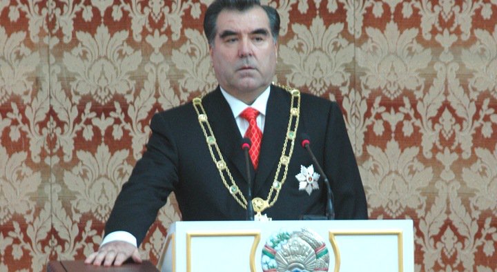 1456288291_rahmon-kasamhurii-2006