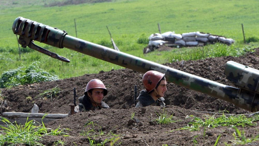 88fa786f-3181-4ddb-b9e8-e97cb8e8e462w1000r1s