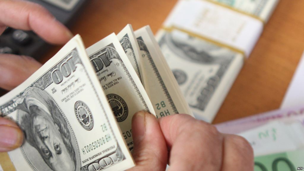 ekonomistabrrecessiyavrossiiskazhetsyanapotokidenezhnyhperevodovvtadzhikistan