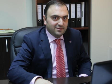 gurgenakopyanupravlyayushchiypartnergrantthorntonvtadzhikistane