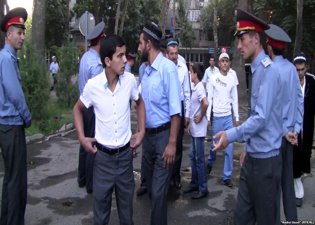 HRW_prizyvaet_mezhdunarodnoy_soobshchestvo_osudit_tadzhikskih_vlastey_za_repressii