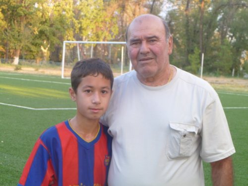 noktadzhikistanapozdravlyaetvladimiragulyamhaydarovas70-letiem