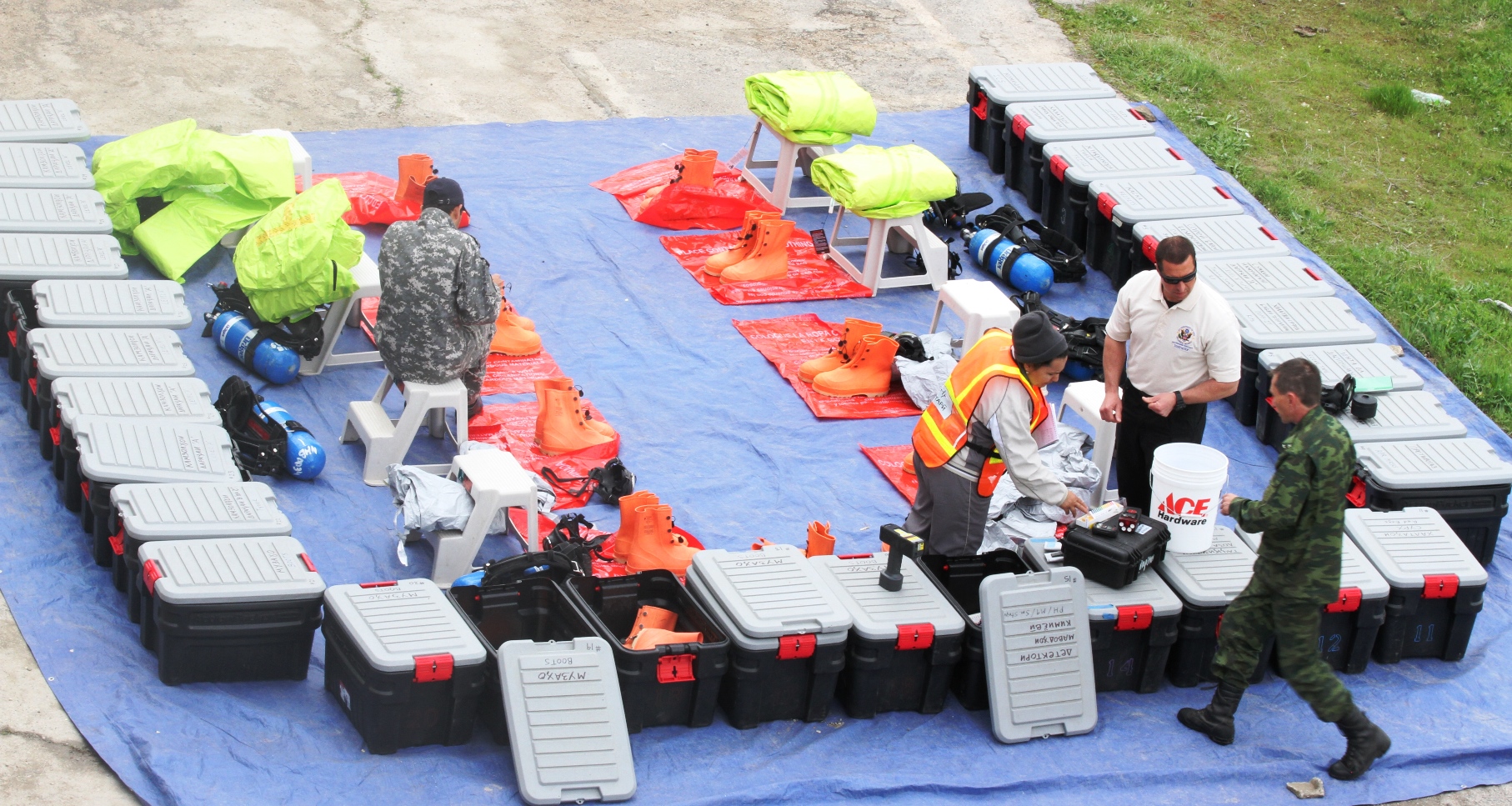 tadzhikskihspasateleyobuchilireagirovaniyupriprimeneniioruzhiyamassovogoporazheniya