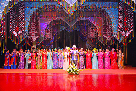 tadzhikskiykollektivdzhahonorobudettancevatvkulturnoystolicesng