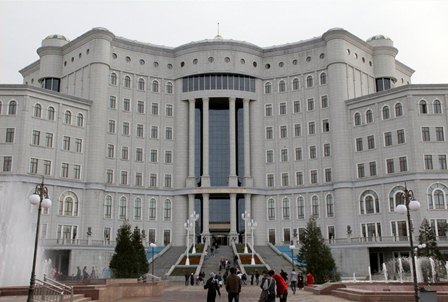 vdushanbesobralisbolee60zhenshchin-liderovsovseycentralnoyazii