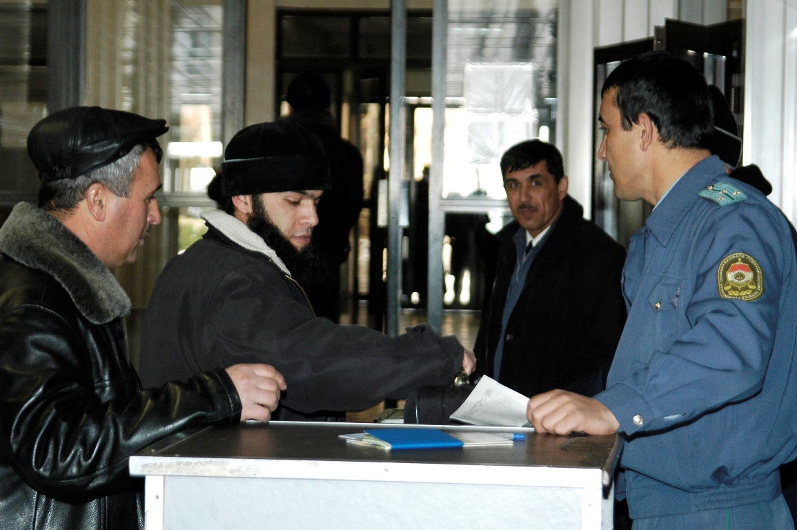 vyezdpodkontrolemnapervuyu_0