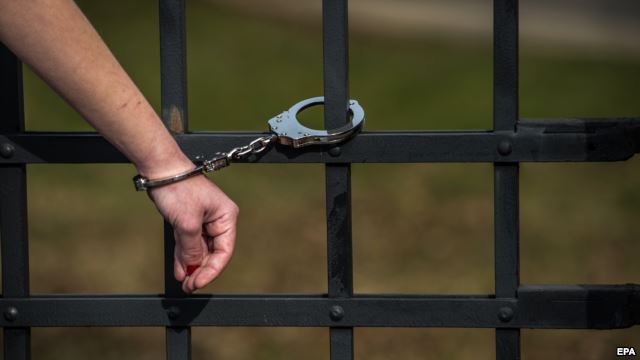 1453656704d2fd3604-46d5-48c6-9b8a-5e591b2dc9dew640r1s