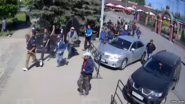 ee5b09d6-506d-4ceb-8d34-25b8ecf68d8aw640r1s_0