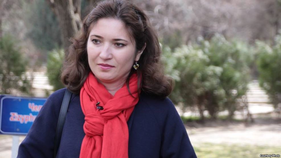 eee41ccd-2e3f-451a-b25c-9b4221c08e29w987r1s