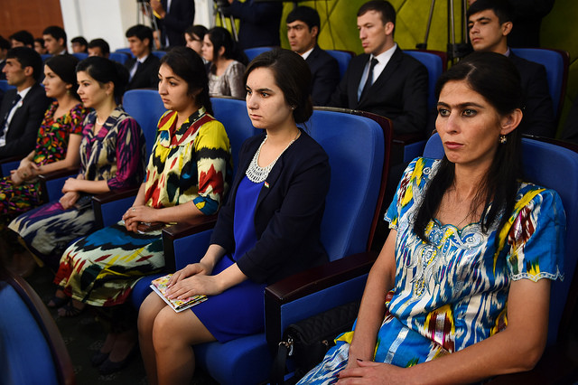 erahmonporuchiluvelichitdolyuzhenshchinvbankah