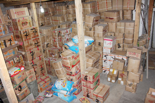 ostorozhnovdushanbepytayutsyarealizovatkonditerskieizdeliyadesyatkamitonnami