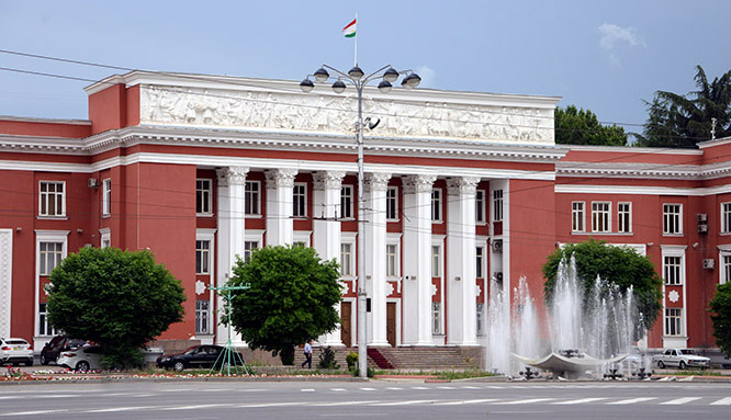 tadzh_parlament