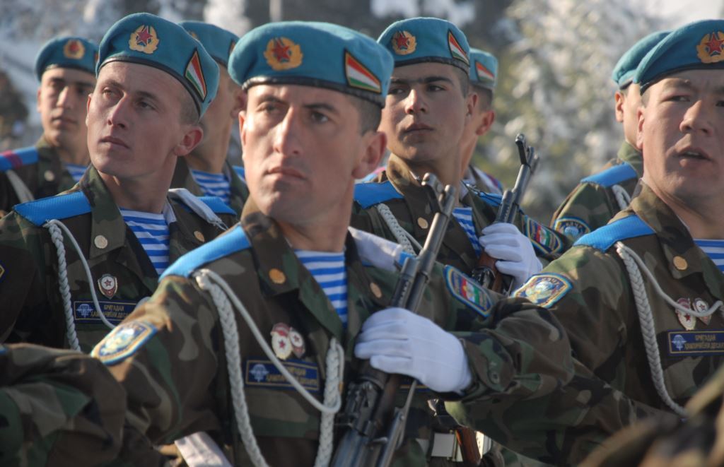 tadzhikskuyuarmiyupriznalislabeysheynapostsovetskomprostranstve