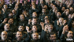 7F7713F8-5ABF-4FAC-AD4C-C72ED95CA6C0_w250_r1_s