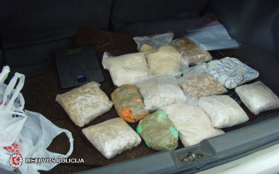 vlitvuzaderzhivalidvagrazhdantadzhikistane12kggeroinaprednaznachennogodlyatabora