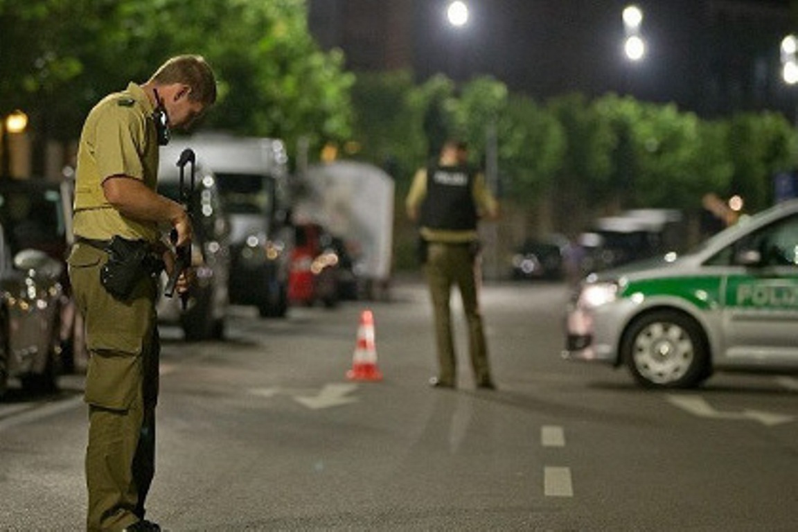 bezhenecizsiriiustroilvzryvurestoranavnemeckomgorodeansbahe