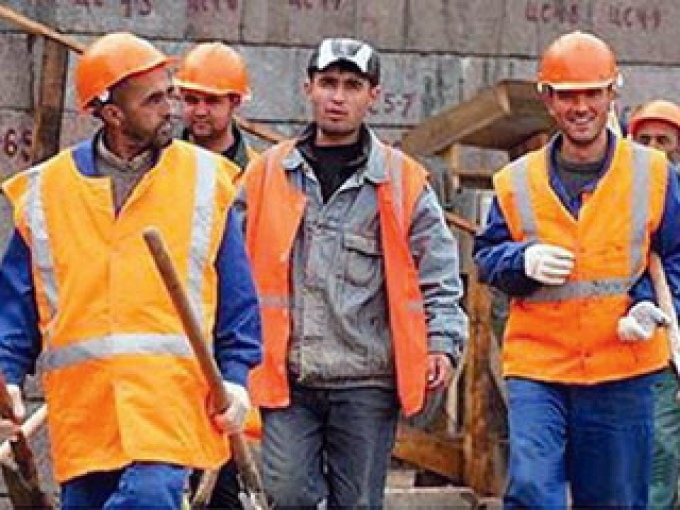 rossiyskierabotodatelizapolgodapogasiliperedtadzhikskimimigrantamizadolzhennostv21mlnrubley