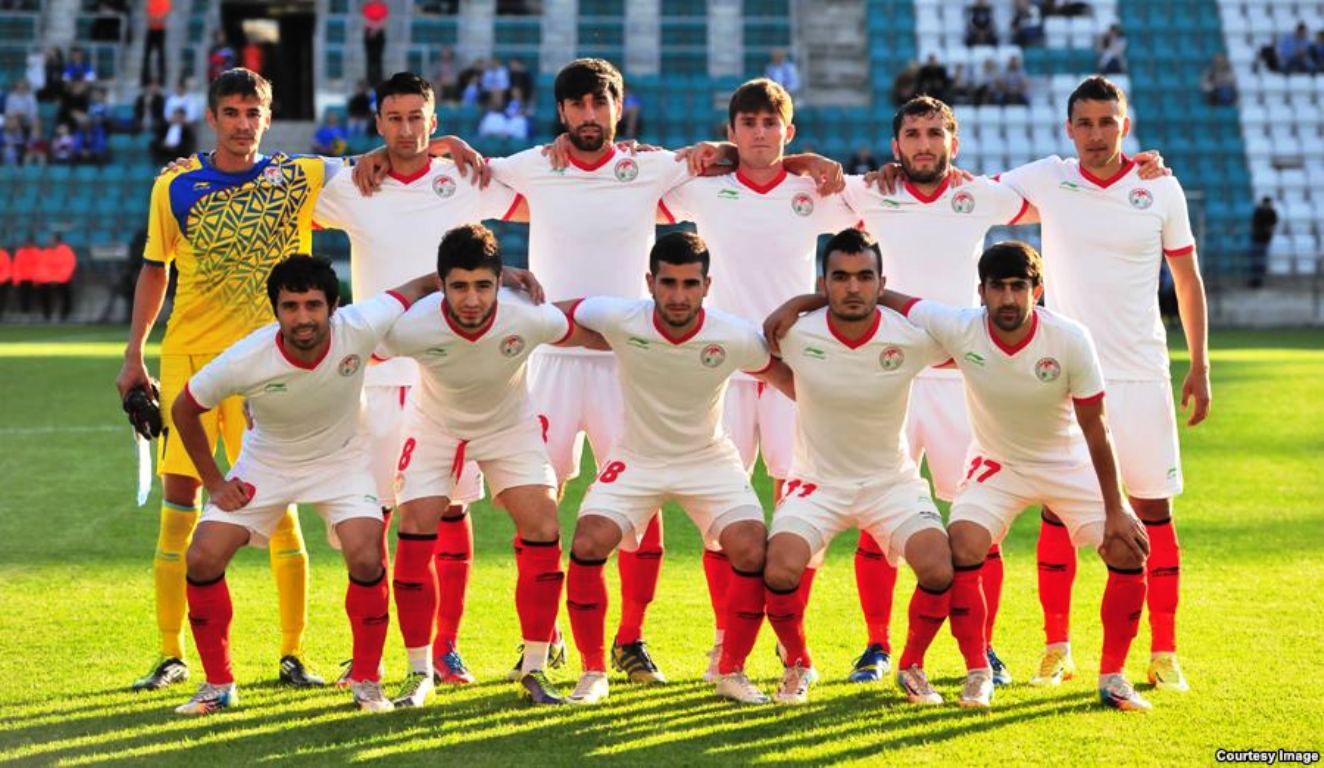 sbornayatadzhikistanapofutbolupodnyalasna19strochekvreytingefifa