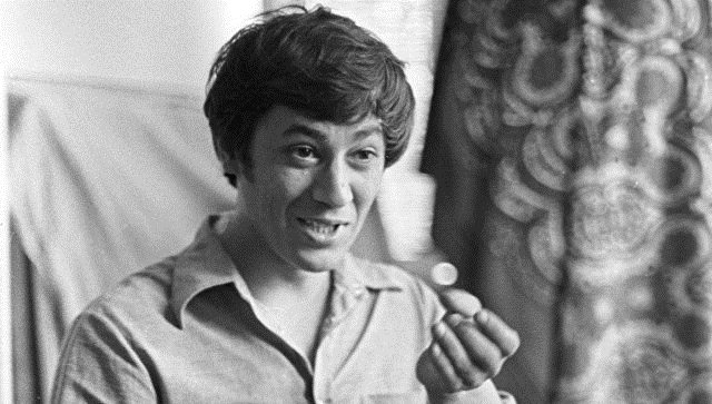 tadzhikskiyhudozhnikposmertnonagrazhdenpochetnymznakommidrossii