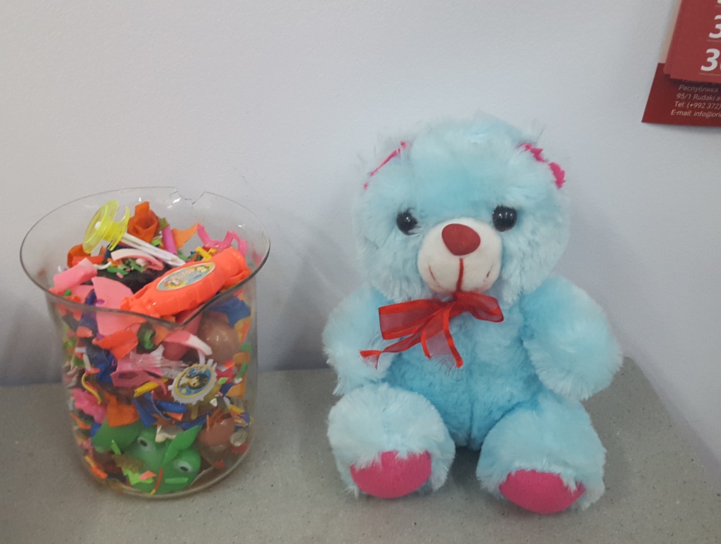 tadzhikstandartusilitkontrolnaddetskimiigrushkami