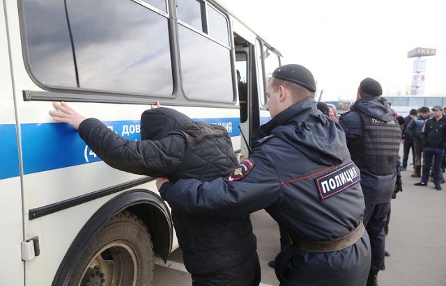 vekaterinburgepoliciizapretilimassovozaderzhivatinostrannyhgrazhdan