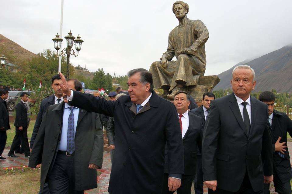 12079687_912815602121960_2115879453915272291_n