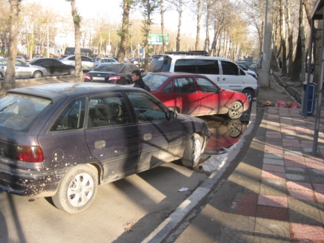 12probkiiparkovki-nereshaemayaproblemadushanbe