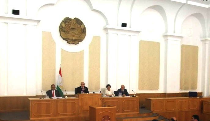 1352889199parlament2012_0