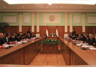 1388408426_2013-12-30majlisi_hukumat