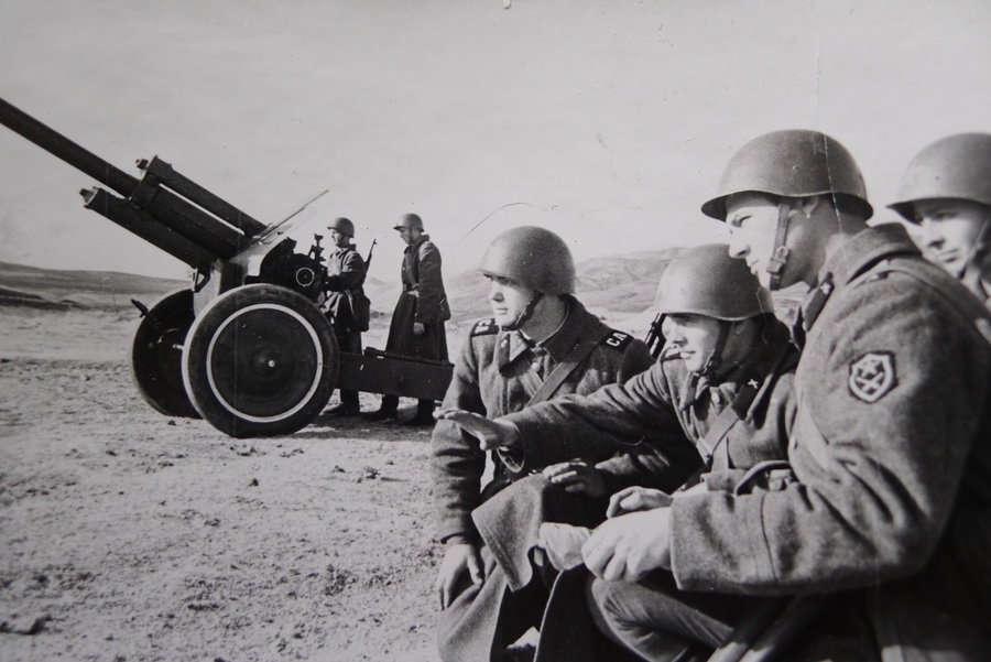 1975godpoligonlyaurartilleristynazanyatiyah