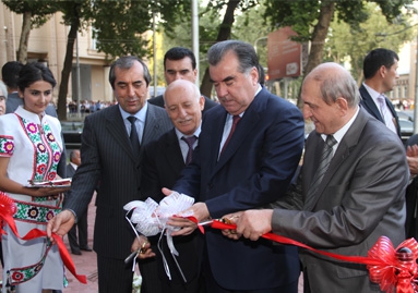 2013-09-05dushanbe_osheni_donish