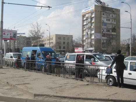 2nezakonnayaparkovkavskverahnatrotuarevezde_0