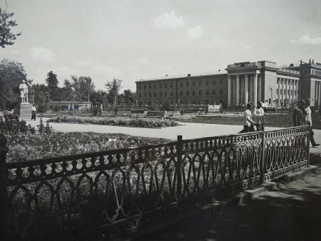 2staryygorod-zdaniedlyapartii_0