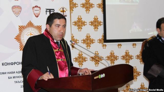 32c594de-68a0-41bb-826e-937dce4f6e19w640r1scx0cy10cw0