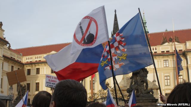 3590a946-1003-415c-87a9-756dc397a366w640r1s