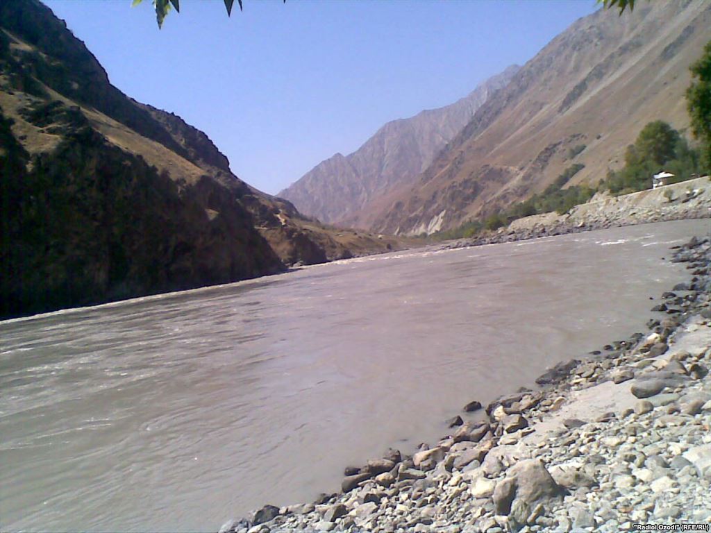 3b226ecb-d4e7-465d-a9bf-0a9a19863503mw1024sn