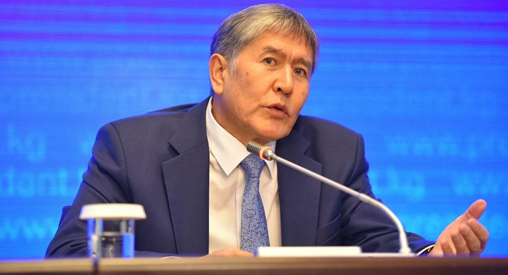 Atambaev_i_mini_yubki