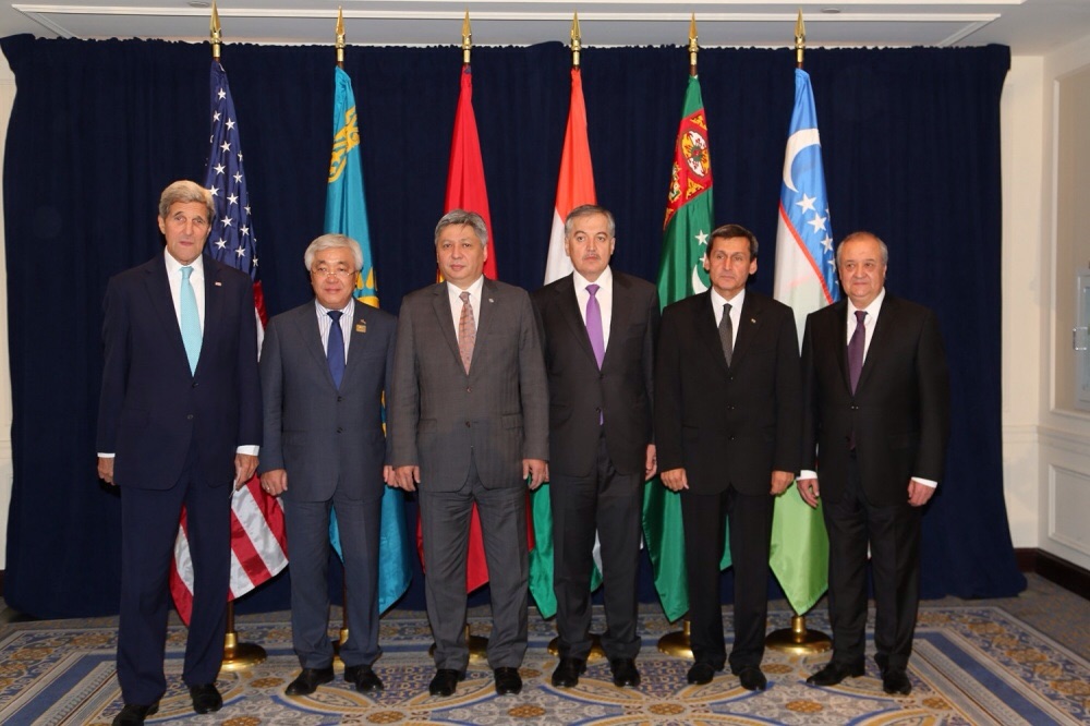 Bolshe_ekonomiki_menshe_politiki