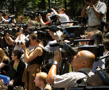 devizvsemirnogodnyasvobodypechativ2015godu-pustprocvetaetzhurnalistika