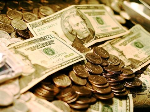 dollaraprodolzhaetukreplyatsyanavalyutnomrynketadzhikistana