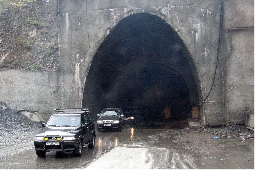 dostroyshchikamitonnelyaistiklolzaymetsyagenprokuratura