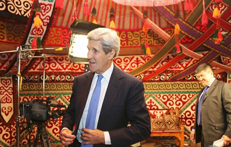 Dzhon_Kerri_ob_Ukraine_ugroze_IG_i_EAES