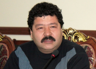 f573fd4a-8129-4b67-bbd4-a223399ec16fmw1024sn_0