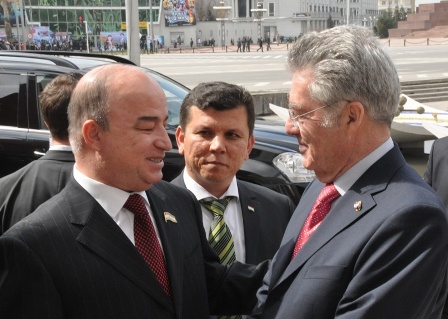 fisher_v_parlamente_tadzhikistana