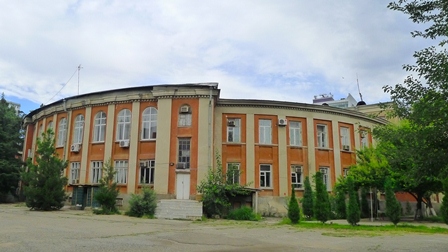 foto1zadniydvorovyyfasad