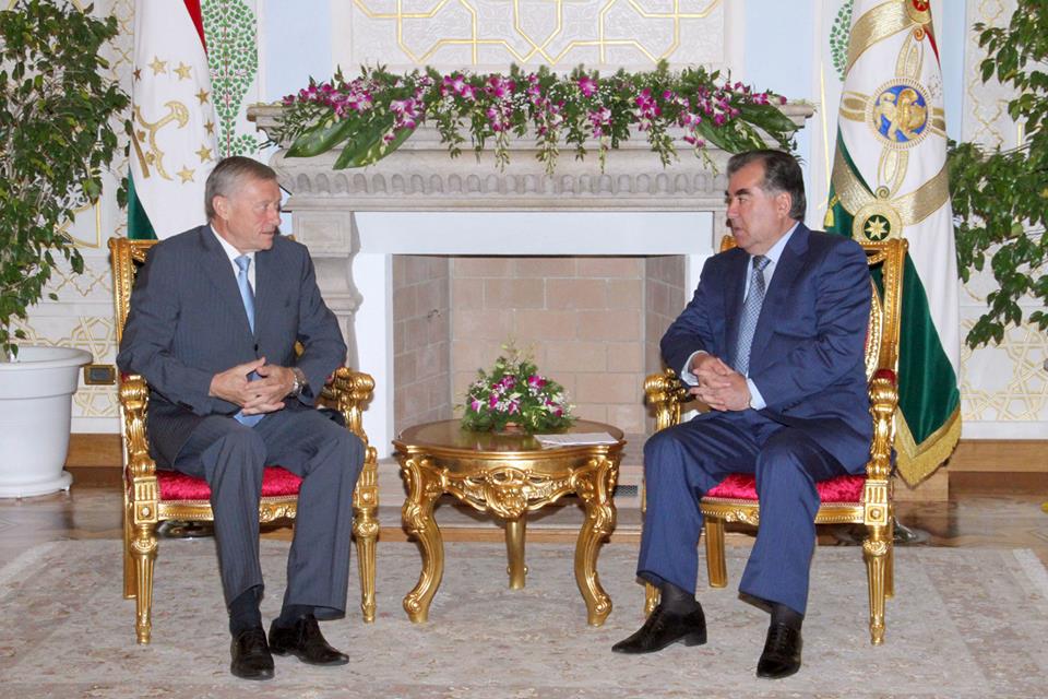 gensekodkbvstretitsyasvysshimvoenno-politicheskimrukovodstvomtadzhikistana