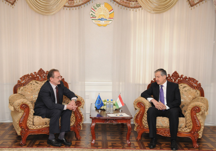 Glava_Predstavitelstva_ES_i_Aslov