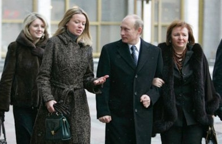glavagazprombankarasskazalreutersodocheriputina