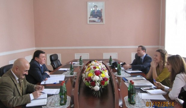 glavaminselhozatadzhikistanazovetamerikancevksotrudnichestvu